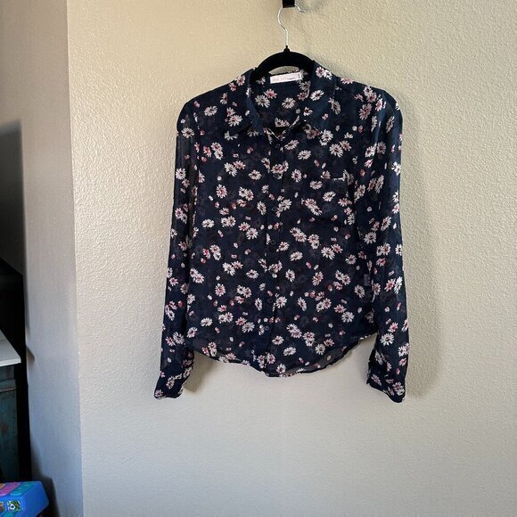 Love Tree‎ Happens Blue Floral Blouse  Size Small - Picture 1 of 8